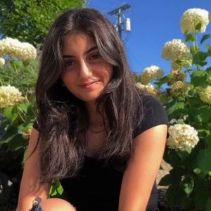 Meet your Posher, Batoul